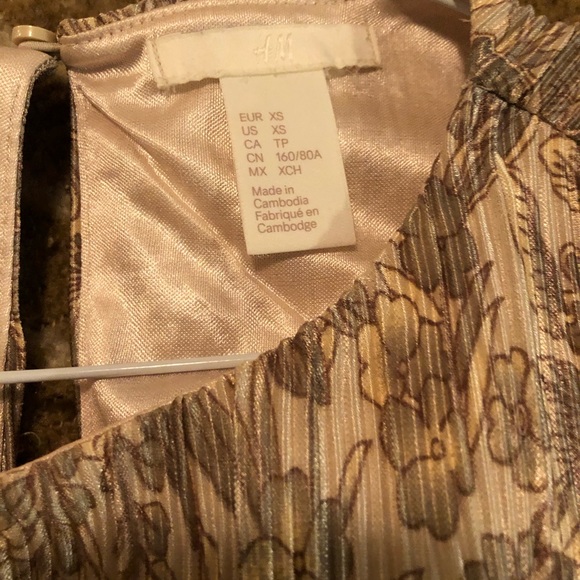 H&M golden floral mini dress - size XS - Picture 4 of 4